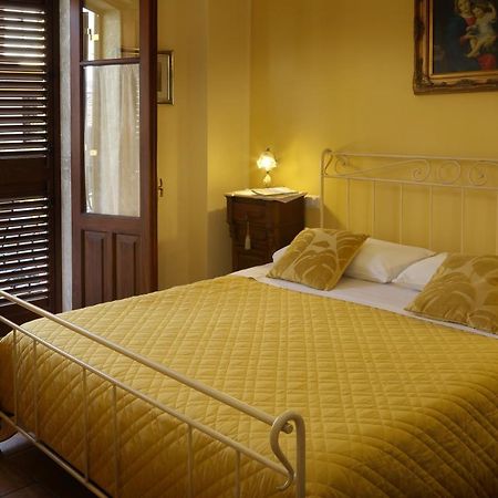 Апартаменты Casa Antico Borgo Cuseni Таормина Экстерьер фото
